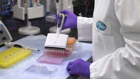 Francia también producirá vacunas contra el coronavirus