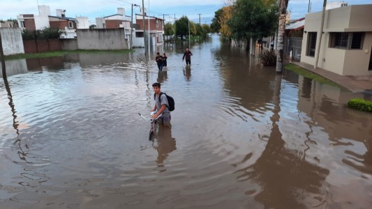Marcos Juárez: comienza a llegar ayuda tras el temporal