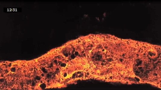 El espectáculo de la lava incandescente del volcán