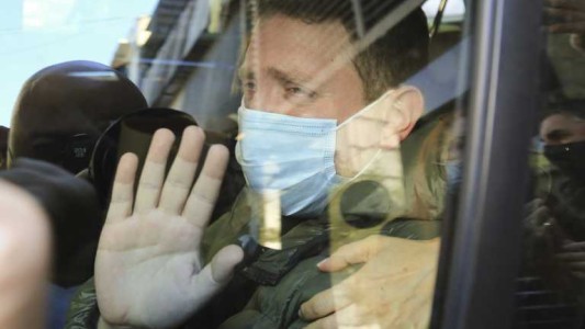 El desgarrador llanto de Jonatan Viale en el velorio de su padre