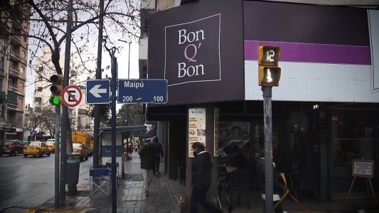 Un robo en pleno centro, deja a un joven apuñalado