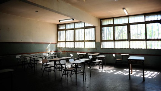 Suspensión de clases presenciales: los argumentos que justifican la medida en el decreto