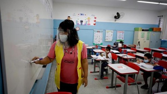 UEPC advierte sobre la suspensión de la presencialidad en el interior provincial