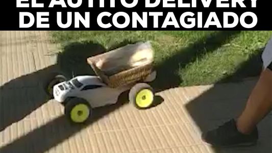 Aislado por Covid, compra con auto control remoto
