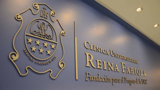 La Clínica Reina Fabiola, llegó al 90% de ocupación de camas críticas Covid