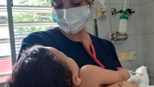 Oliver, el bebé que quedó huérfano en un siniestro vial, ya está con su familia venezolana