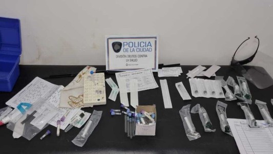 Tres mujeres fueron detenidas por ofrecer hisopados truchos de coronavirus en Recoleta