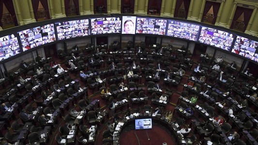 Constitucionalistas advierten que el Congreso puede autorizar restricciones, pero no la suspensión de clases
