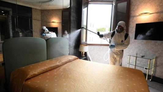 Eximen y difieren impuestos provinciales a hoteles y transportes turísticos