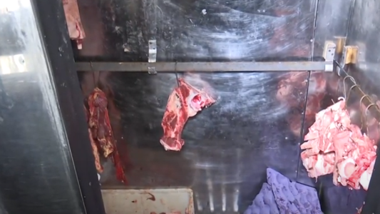 Entradera de terror: lo ataron de pies y manos y le robaron 50 kilos de carne