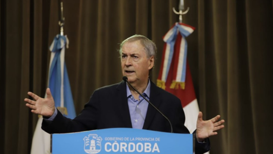 Schiaretti será operado a las 11 hs de un quiste en el riñón derecho. El cuadro no reviste gravedad. Calvo a cargo del P.E.