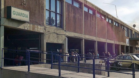 Mujer está internada tras ser prendida fuego: detuvieron a su novia