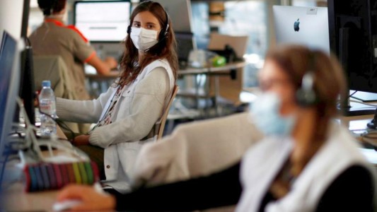 Empleadores podrán exigir la presencialidad de los trabajadores vacunados contra el Covid-19
