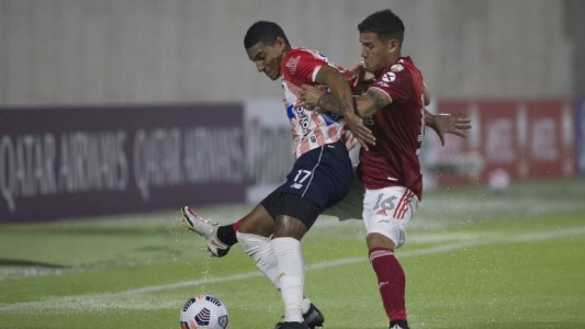 River jugó mal pero salvó el invicto en Barranquilla: 1-1 con Junior
