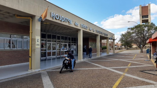 Murió la niña que fue aplastada por un portón