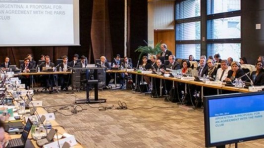 El Club de París analiza retrasar el vencimiento de la deuda argentina