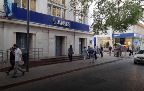Este lunes comienzan a pagar a beneficiarios Anses