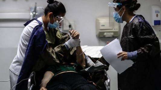 Murieron de coronavirus una mamá y su hijo de 21 años con 24 horas de diferencia