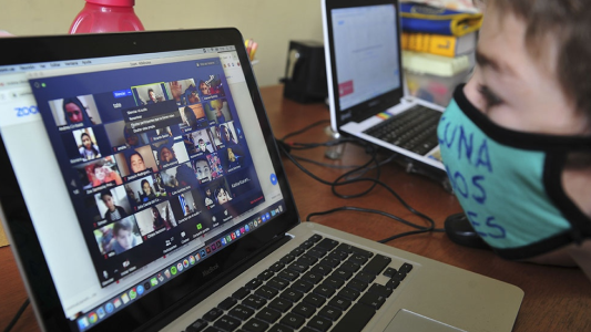 Alarma sanitaria: vuelven a las clases virtuales Santa Fe y Rosario