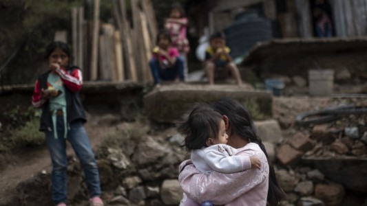 Menor entregada en matrimonio: "Mamá, no quiero que me vendas"