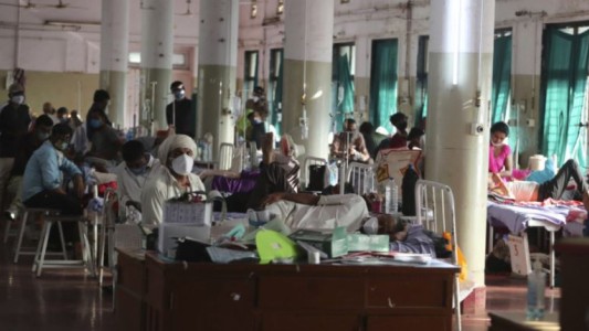 La India detectó casi 9.000 casos del letal “hongo negro” en pacientes de Covid