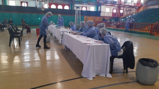 Covid en Córdoba: Incrementó la velocidad de duplicación de casos y la ocupación de camas