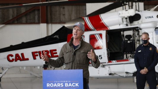 California ofrece 116 millones de dólares en premios a los que se vacunen