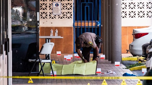 Dos muertos y 20 heridos en un tiroteo en Miami a la salida de un concierto