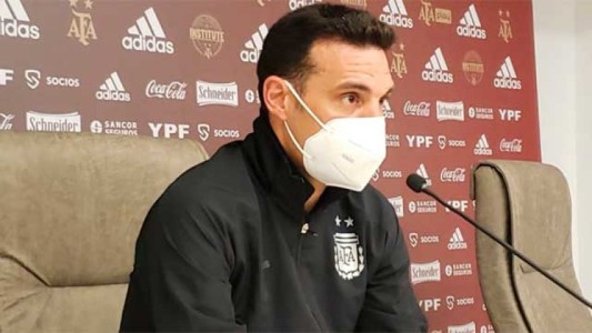 Scaloni destacó a los debutantes: "No les pesó la camiseta"