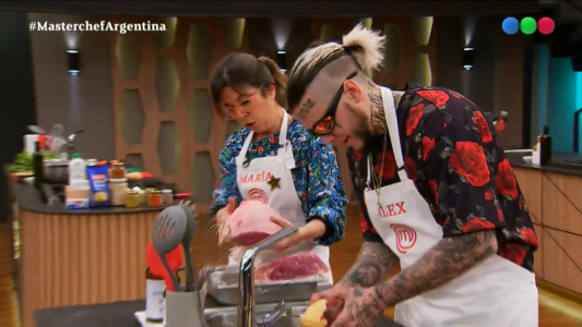 VIDEO MASTERCHEF: El cruce entre Alex Caniggia y María O'Donnell: “La hincha…”