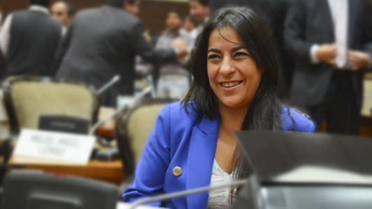 Denuncian que Gerardo Morales "guardó vacunas" para hacerlas coincidir con la campaña electoral