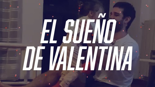 Recibió el medicamento más caro del mundo y dio sus primeros pasos