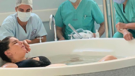 Nació Belisario, el segundo hijo de Juana Repetto: fotos del parto respetado con música de los Beatles