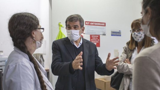 Salvarezza aclara: "No circula ni la variante Delta ni la variante Beta en Argentina"