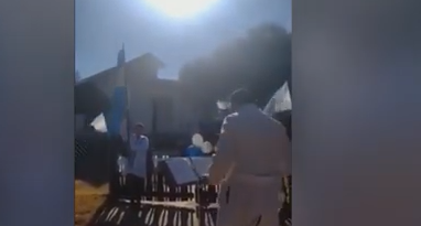 VIDEO: Docente cordobés visitó casa por casa a sus alumnos para que juren la bandera