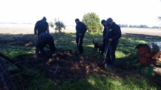 Mató a un hombre, escondió el cuerpo en un pozo y, cuando fueron a detenerlo, se envenenó