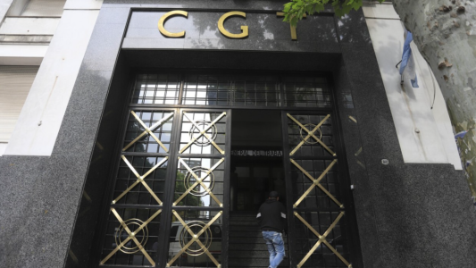 Prorrogan hasta fin de año la prohibición de despidos sin justa causa