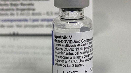 Irán comenzó a producir la vacuna rusa Sputnik V contra el covid-19