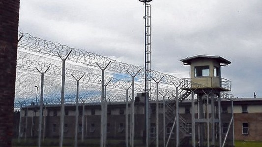 Rosario: ataque con ametralladoras y fuga de presos de la cárcel de Piñero