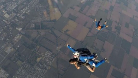 Dos paracaidistas mueren en Australia al caer del avión antes de saltar