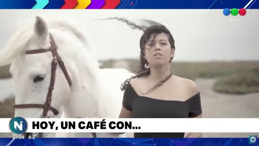 Desde Francia enamorada del folklore argentino, un café con Mandy Lerouge