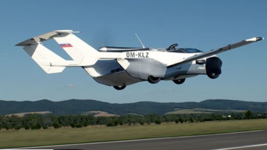 Así es el auto volador que realizó un viaje de 80 km en 35 minutos