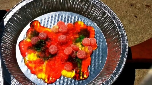 La ola de calor en Canadá no para: un hombre logró derretir gomitas al exponerlas al sol