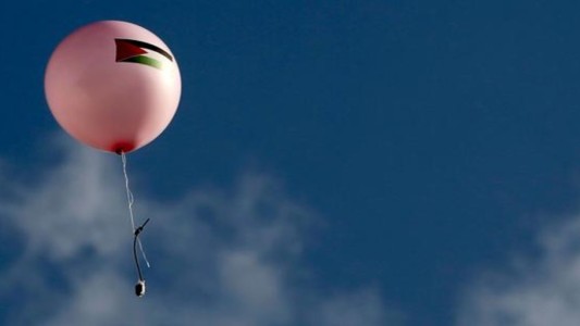 Globos incendiarios lanzados desde Gaza provocaron nuevos incendios en Israel