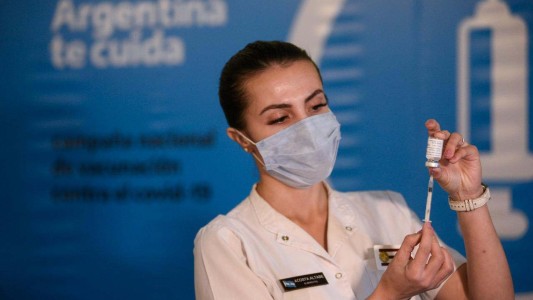 Ministros de Salud decidieron acelerar las segundas dosis para mayores de 40 años