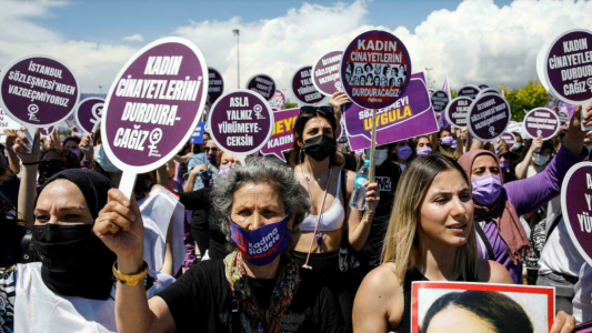 Turquía se retiró de un convenio contra la violencia de género porque "sus leyes ya protegen a las mujeres"