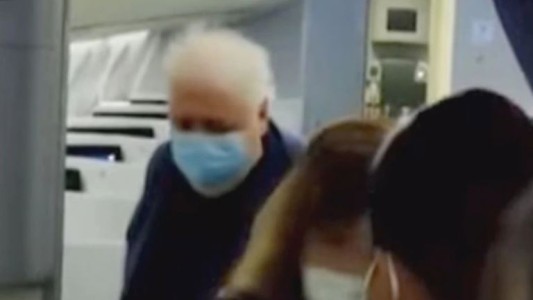 Ginés González García fue increpado al volver a la Argentina y lo escoltó su seguridad privada