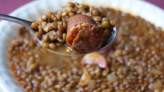 Es un mito la necesidad de ingerir más calorías en invierno, según especialistas