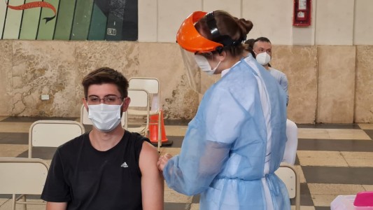 Vacunación covid en Córdoba: El 41% de la población aún no se anotó
