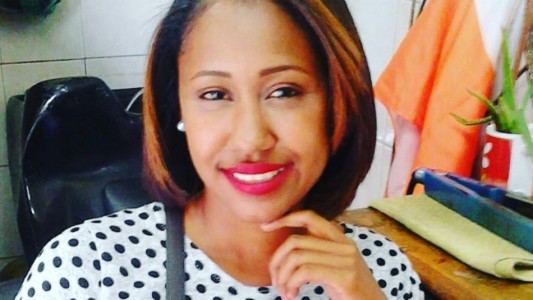 Una chica murió tras una cirugía clandestina de pechos y glúteos: la operaron en un hotel